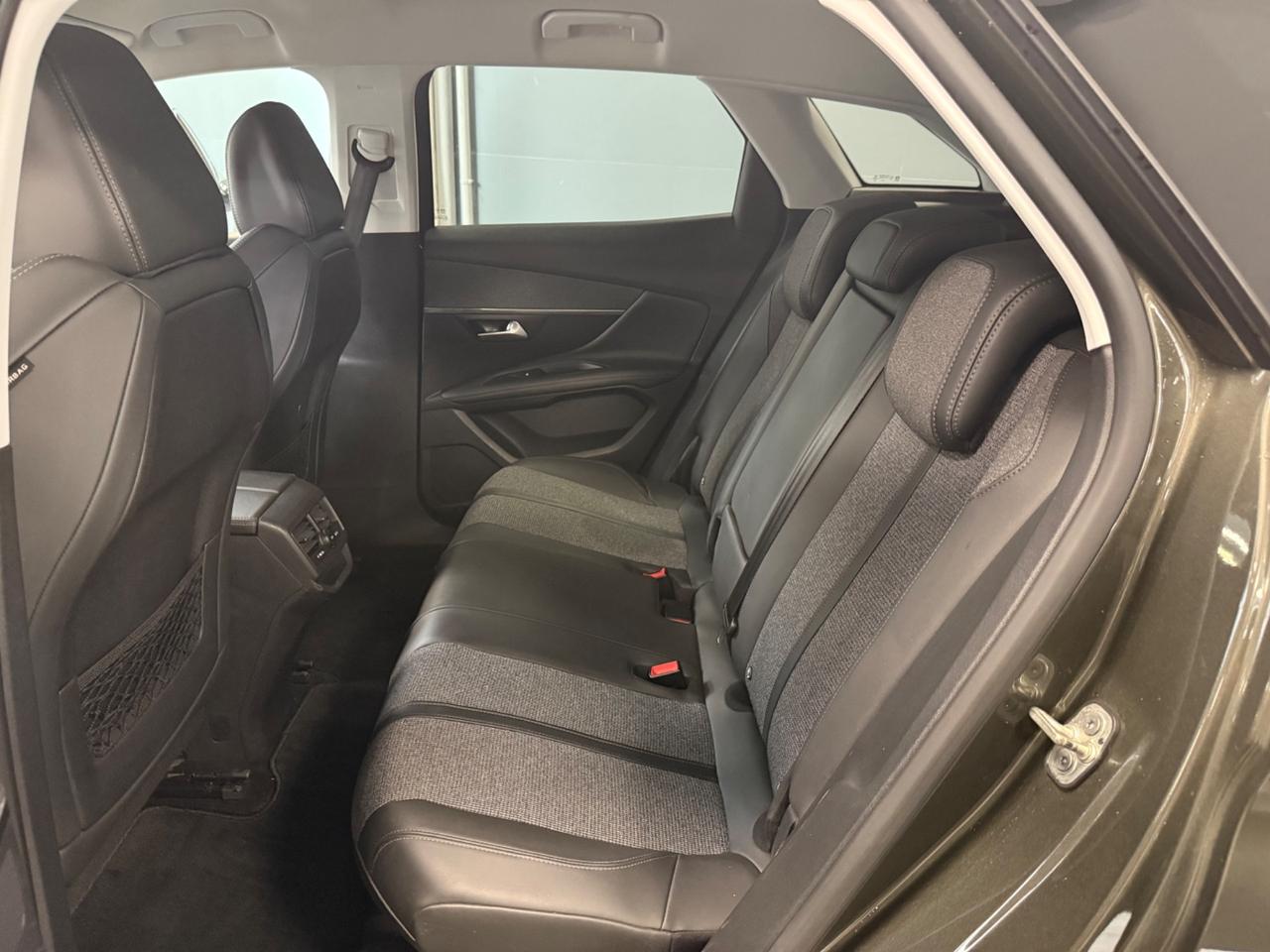 Peugeot 3008 BlueHDi 130 S&S Allure Manuale