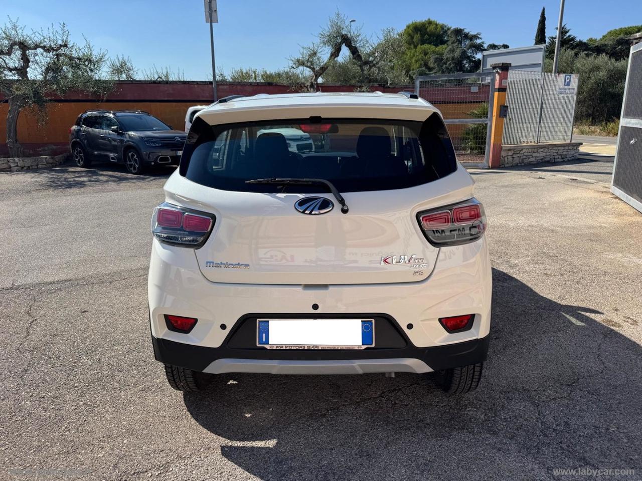 MAHINDRA KUV100 1.2 VVT K8