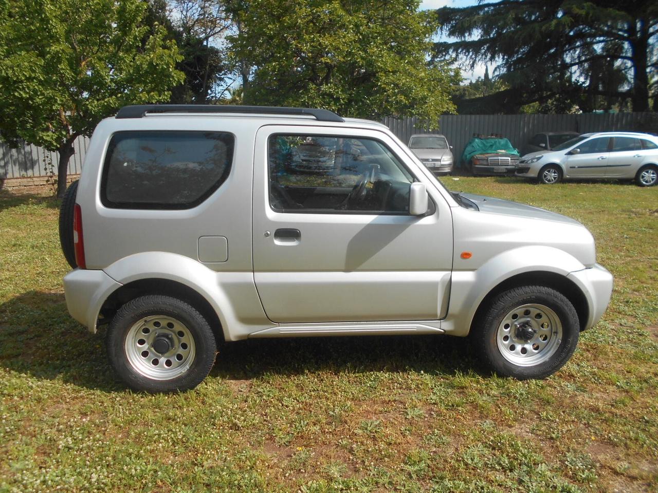 Suzuki Jimny 1.3i 16V cat 4WD JLX