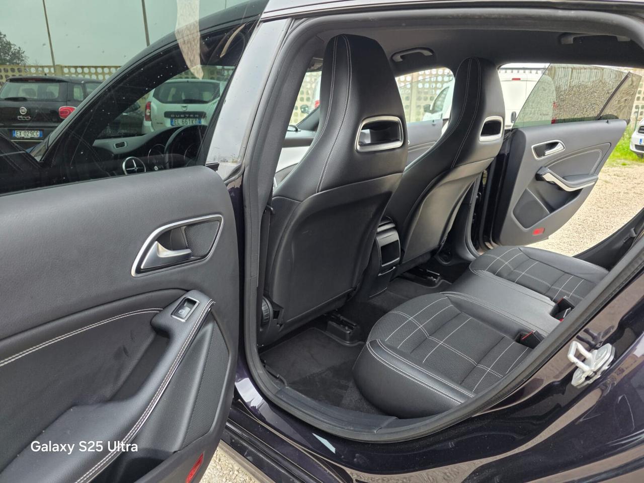 Mercedes CLA 200 CDI S.W. Automatic Premium Dark Night