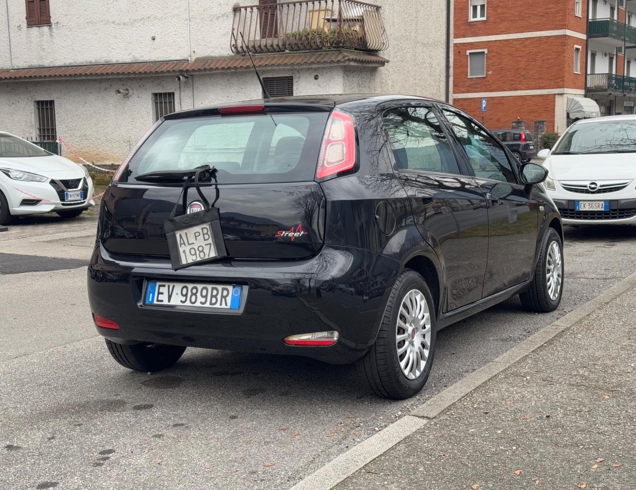 Fiat Punto 1.3 MJT II 75 CV 5 porte TAGLIANDATA - OK NEOPATENTATI