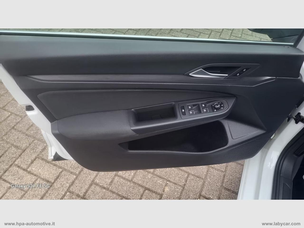 VOLKSWAGEN Golf 1.5 TSI 150CV Style NAVI IQ-LIGHT RETROCAMERA