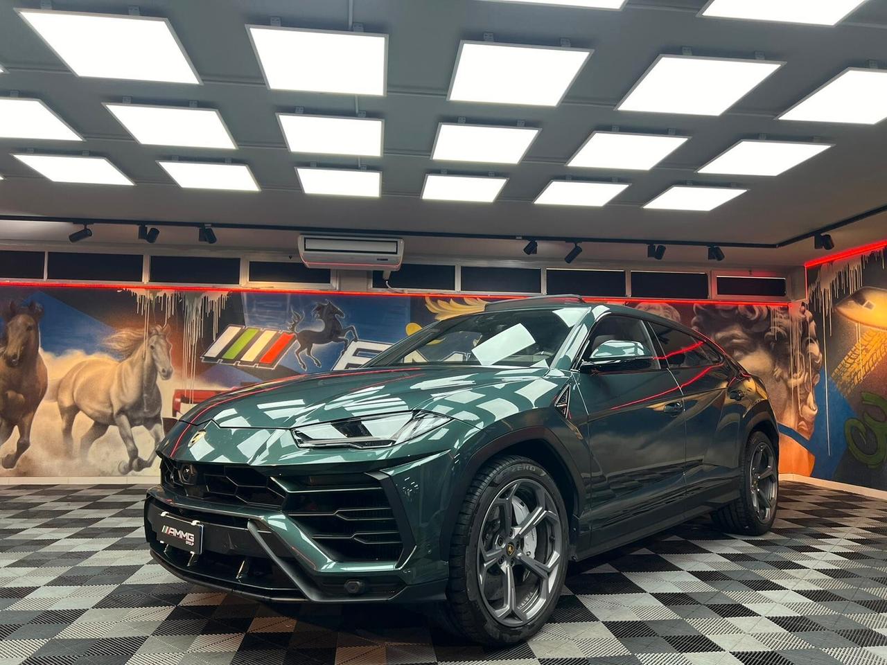 Lamborghini Urus 4.0 V8 auto (335)