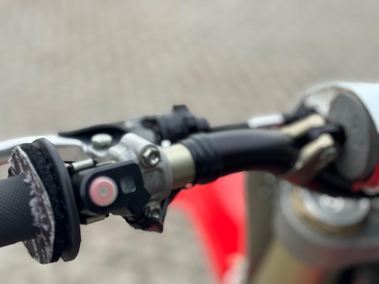 Honda CRF 450 R 2014 ufficiale Red moto