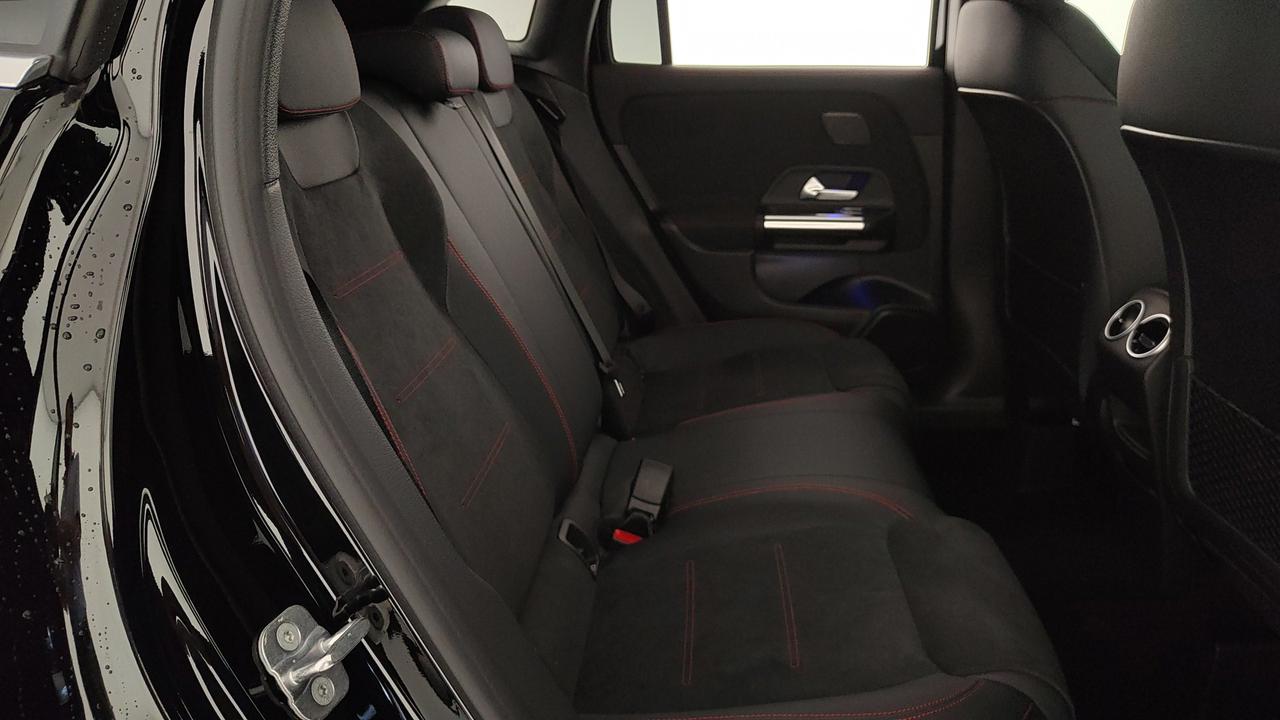 Mercedes-Benz GLA 200 d automatic