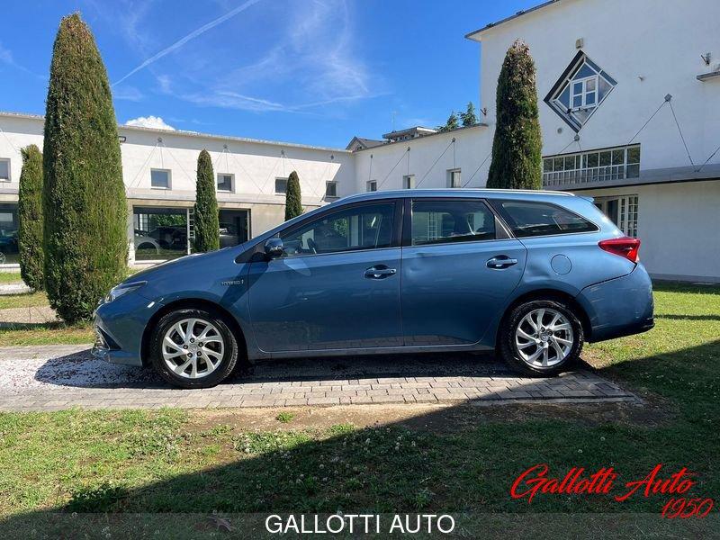 Toyota Auris Touring Sports 1.8h Business cvt