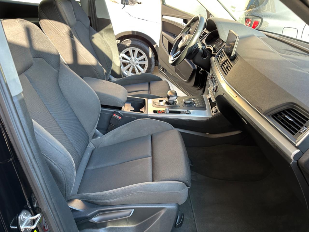 Audi Q5 2.0 TDI quattro S tronic Business Sport