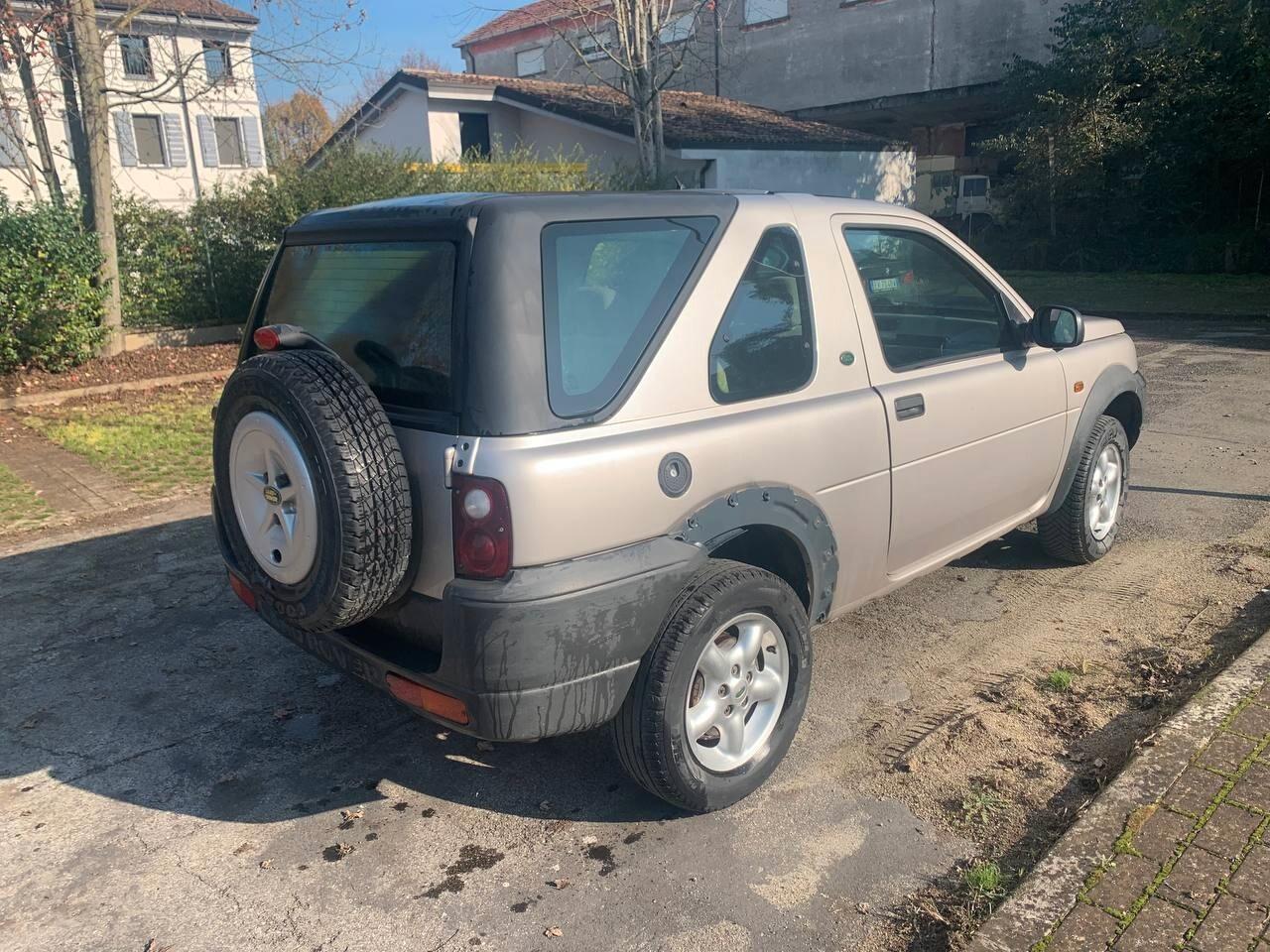 Land Rover Freelander 2.0 TD cat 3p. Hardback