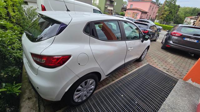 RENAULT Clio 1.2 75CV 5 porte Wave