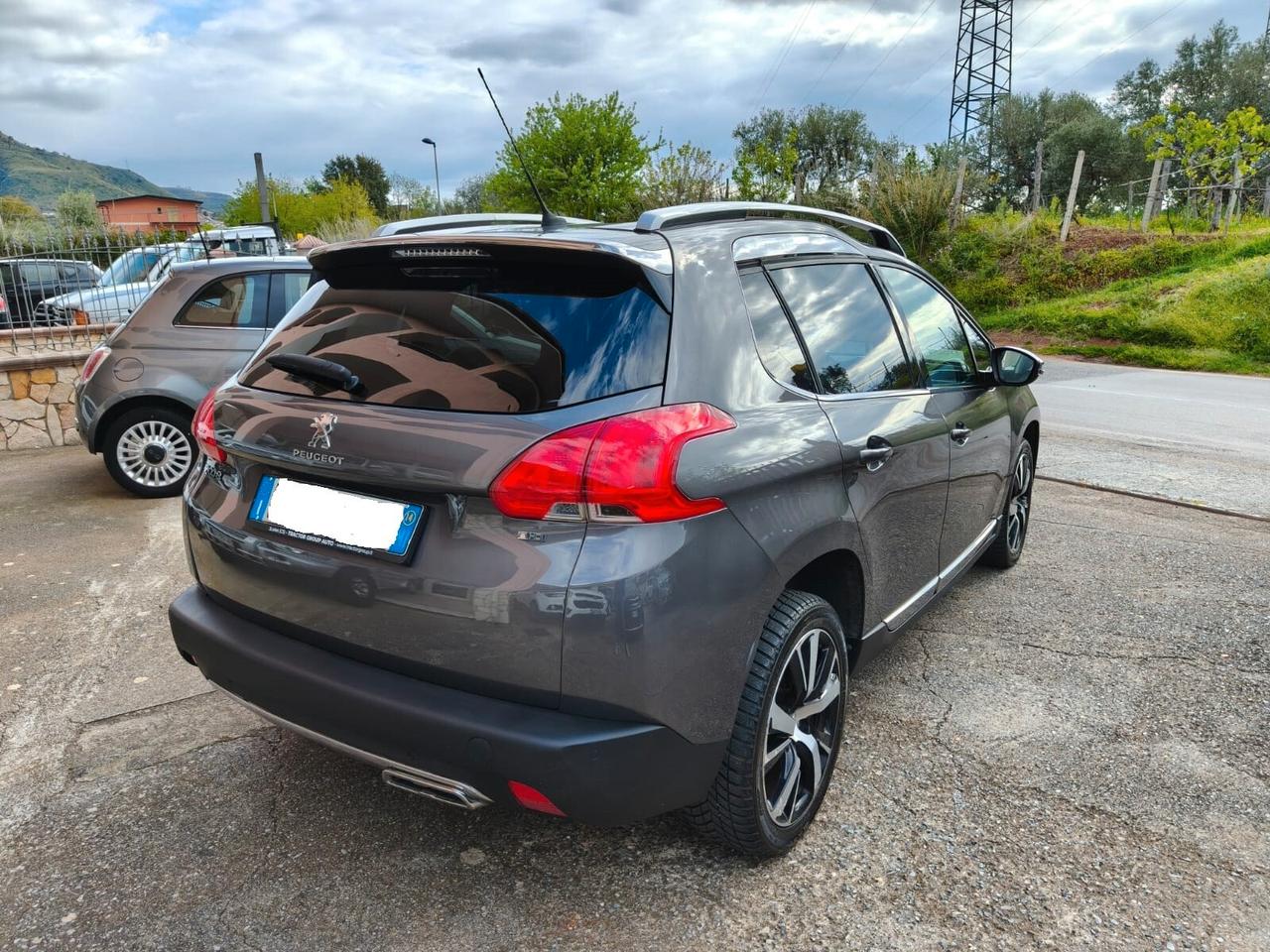 Peugeot 2008 1.6 HDI – Allure - 2014