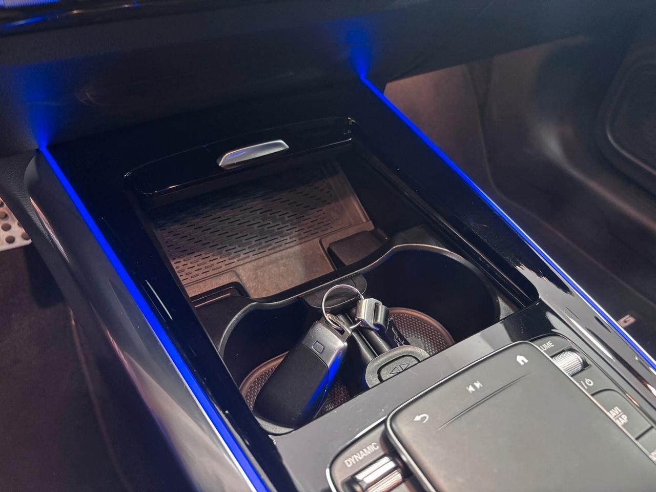 MERCEDES-BENZ GLA 200D PREMIUM AMG-LED-NAVI