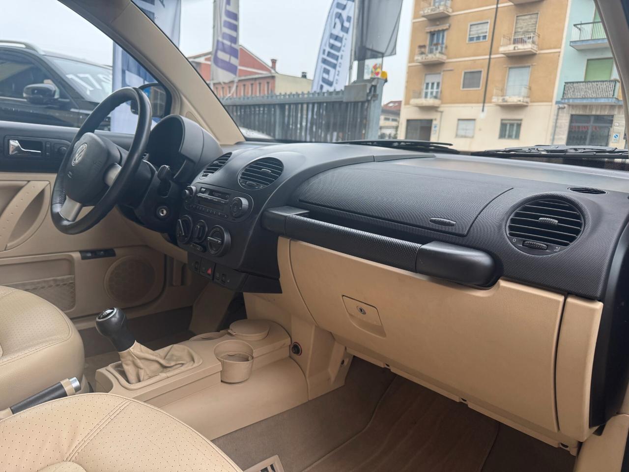 Volkswagen New Beetle 1.8 T 20V