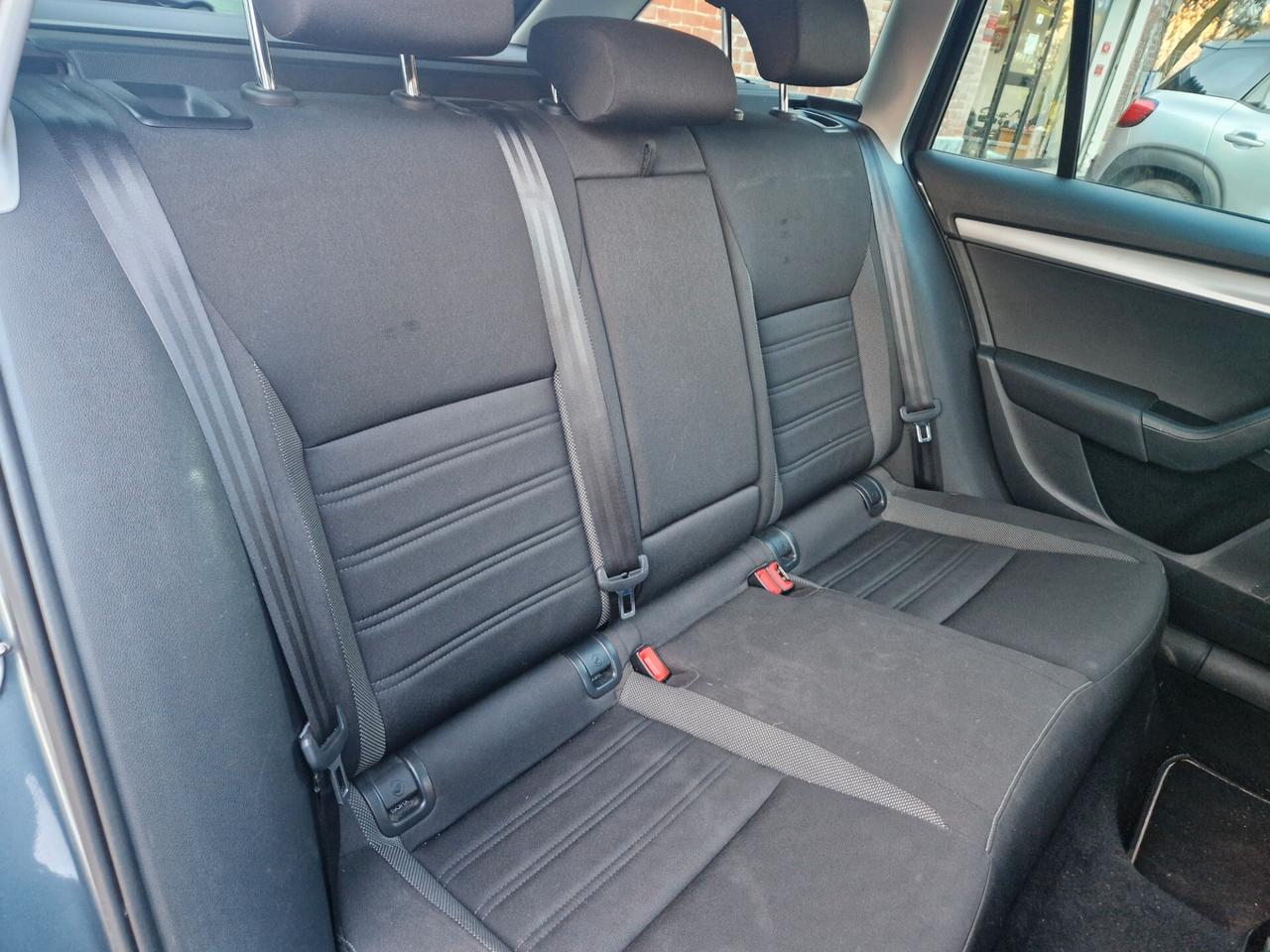 Skoda Octavia SW 1.4 110CV Metano, Carplay, Tetto panoram., Navi