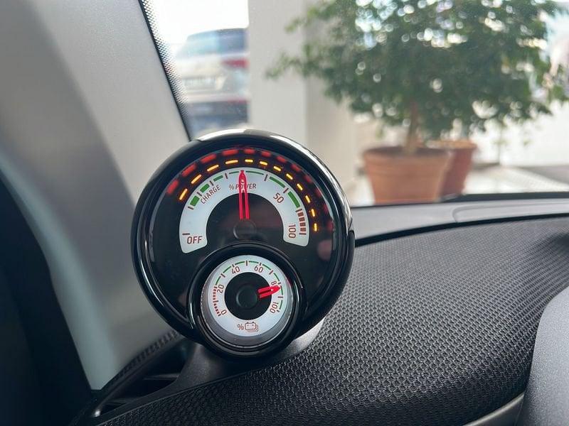 smart fortwo fortwo EQ Passion 22 KW