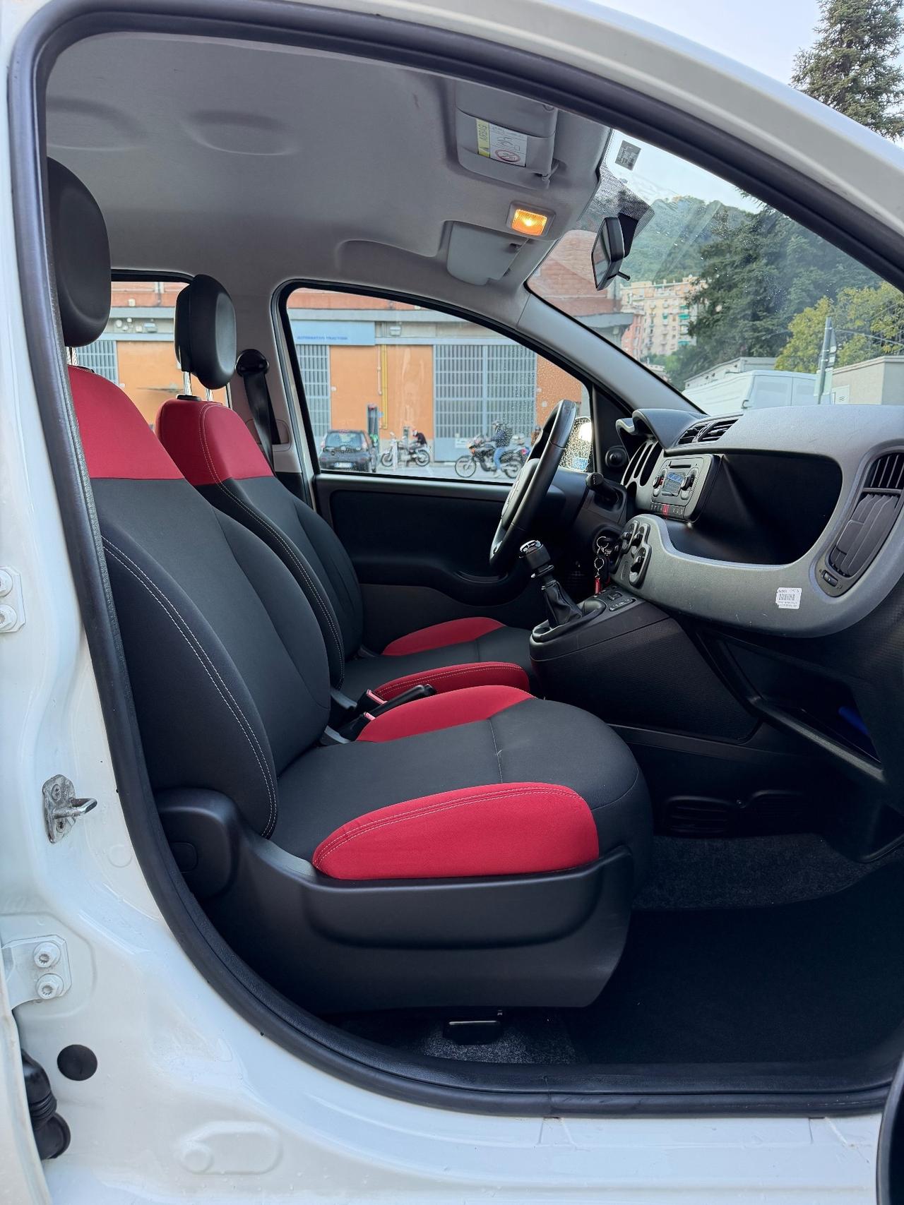 Fiat Panda 1.2 BENZINA 69CV / EURO 6 - NEOPATENTATI