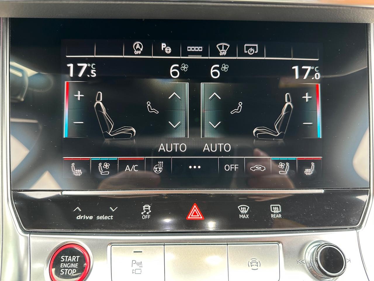 Audi RS6 Avant /carboceramici/tetto/4stz/pelle cuoio/scarico/head/strafull