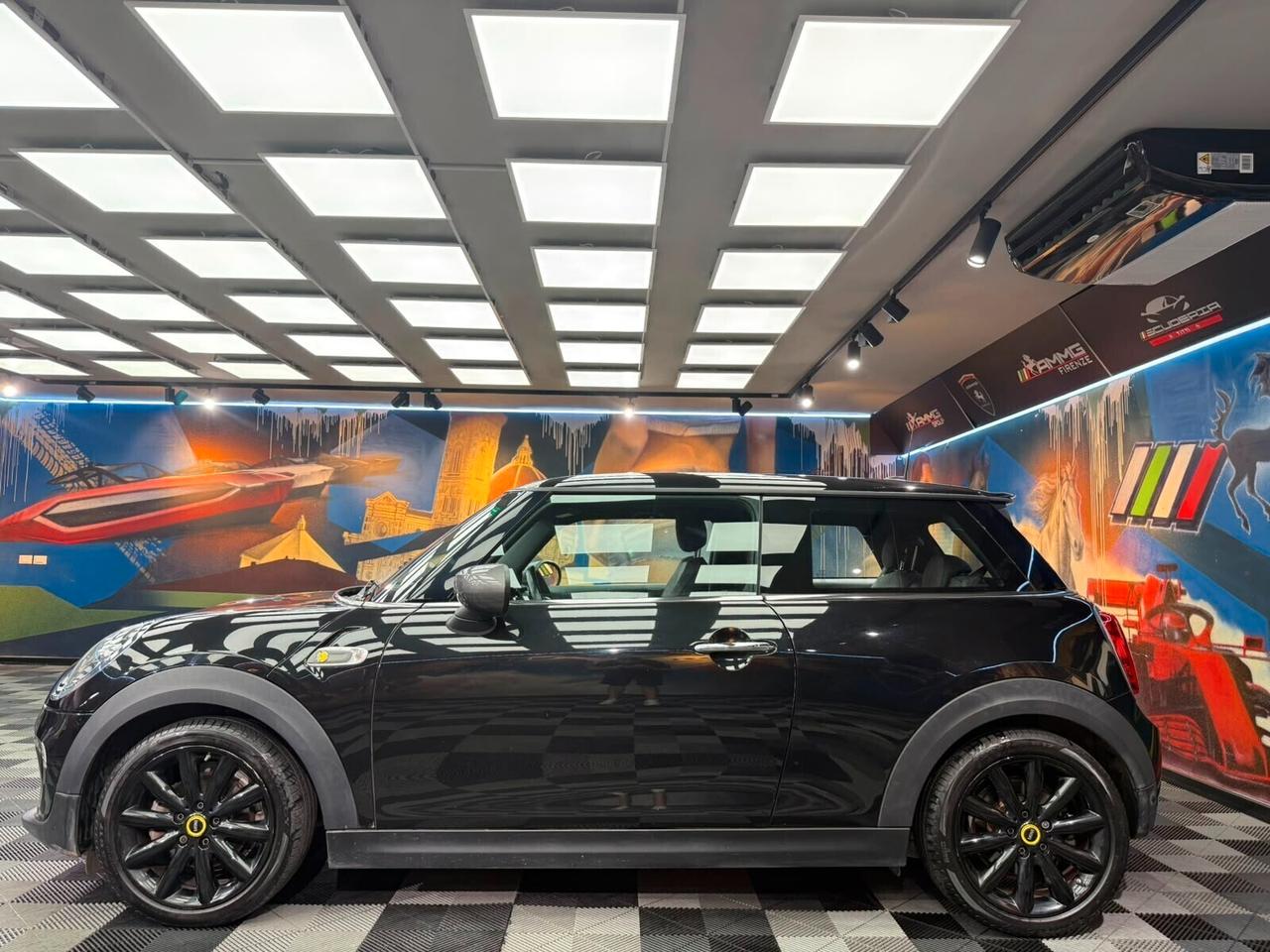 Mini Cooper SE XL (934)