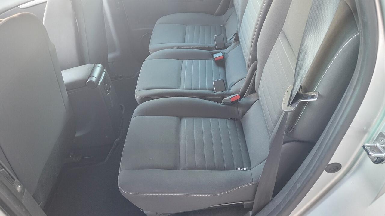 Renault Scenic XMOD 1.5 DIESEL ..