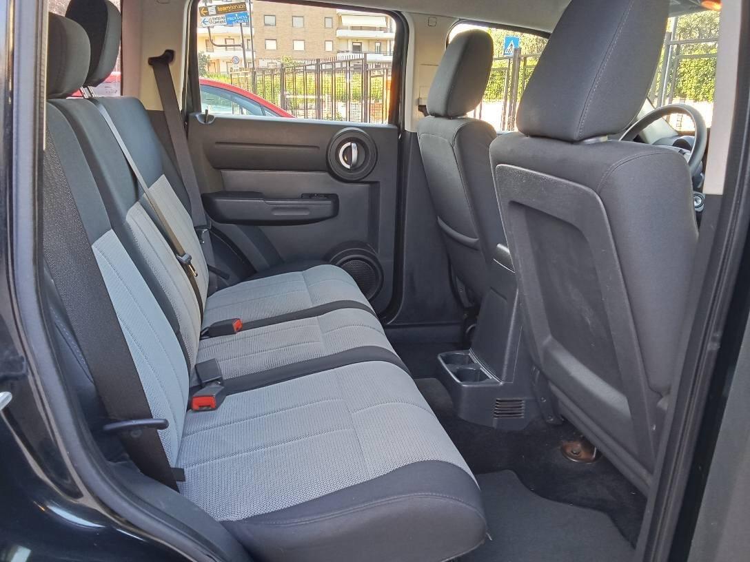 Dodge Nitro 2.8 CRD SXT 4WD Auto