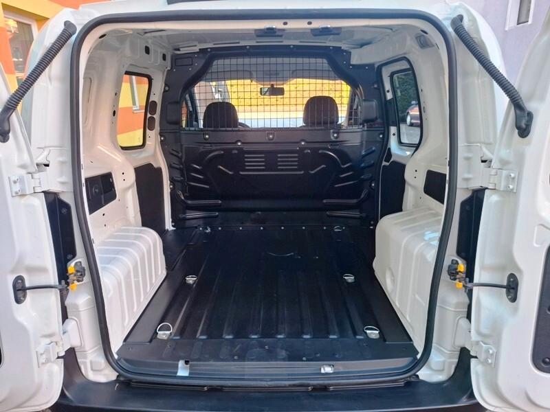 FIAT Fiorino 1.3 MJT 95CV Cargo SX VETRATO