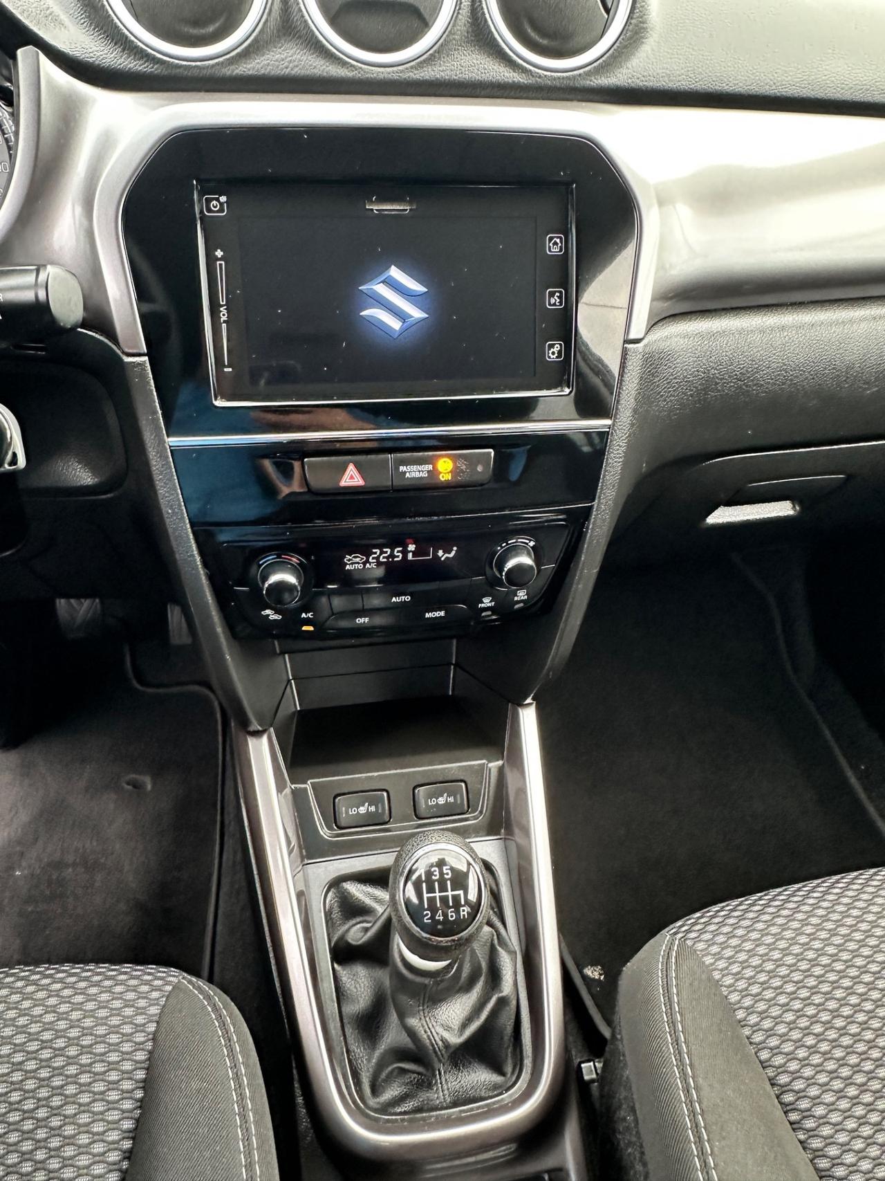 Suzuki Vitara 1.4 Hybrid Top