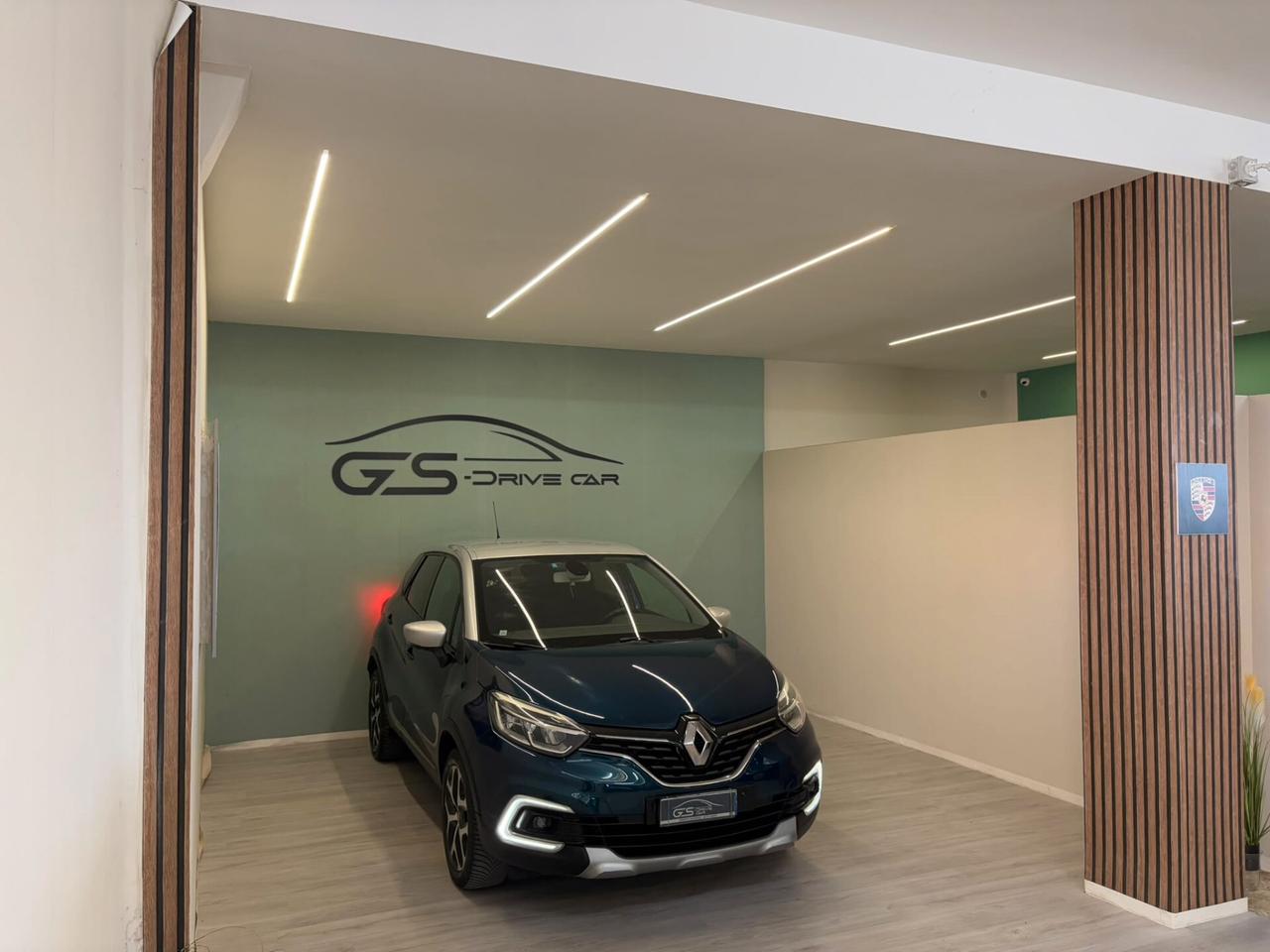 Renault Captur 900cc TCe 90 CV R-Link full LED