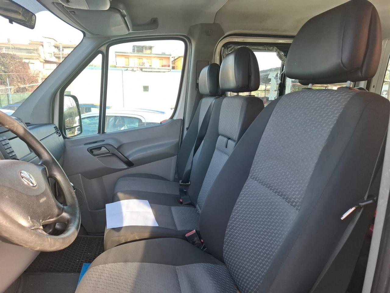 VW CRAFTER 2.0 SINISTRATO 9 POSTI MARCIANTE