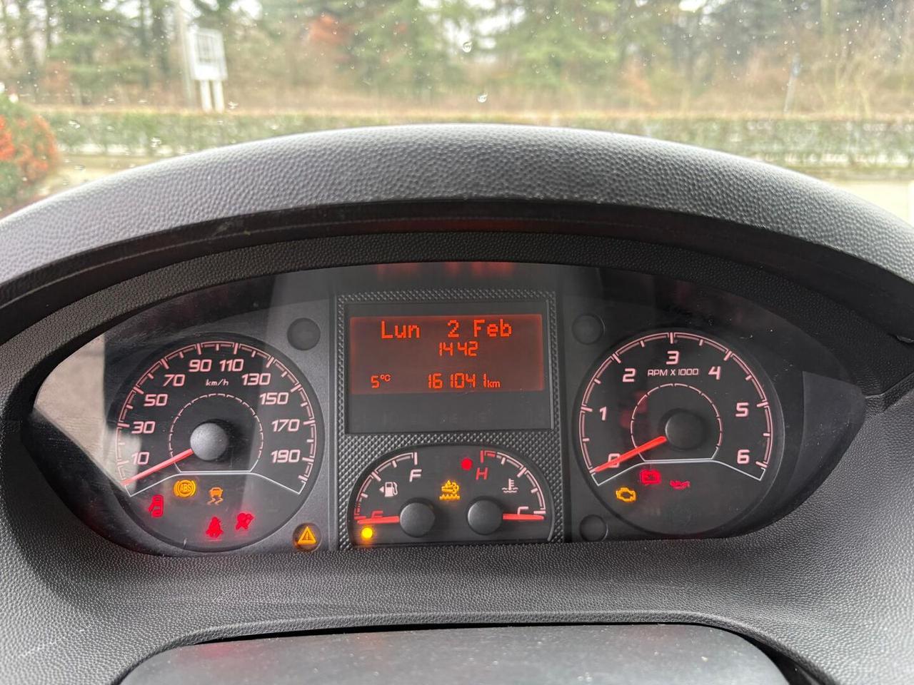 Peugeot Boxer III (II 2011) 335 2.2 bluehdi 140cv S&S L3H2