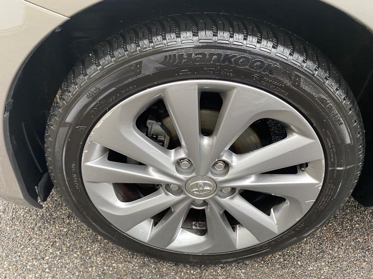 Toyota Auris Touring Sports 1.8 Hybrid Lounge