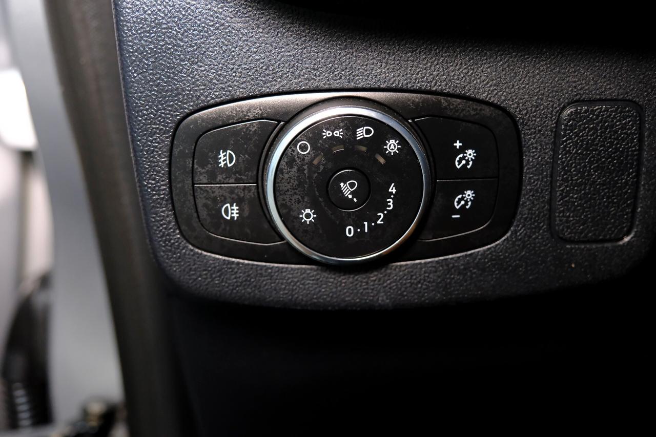Ford Puma ST LINE HYBRID 125cv COCKPIT