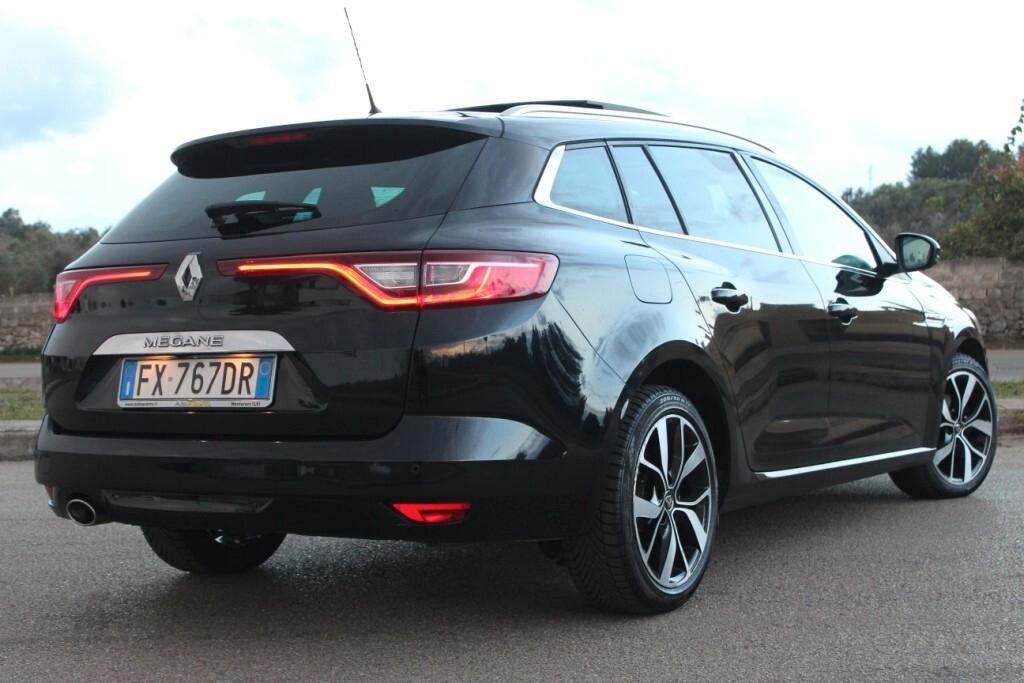 Renault Megane dCi EDC *TETTO *LUCI AMBIENTE