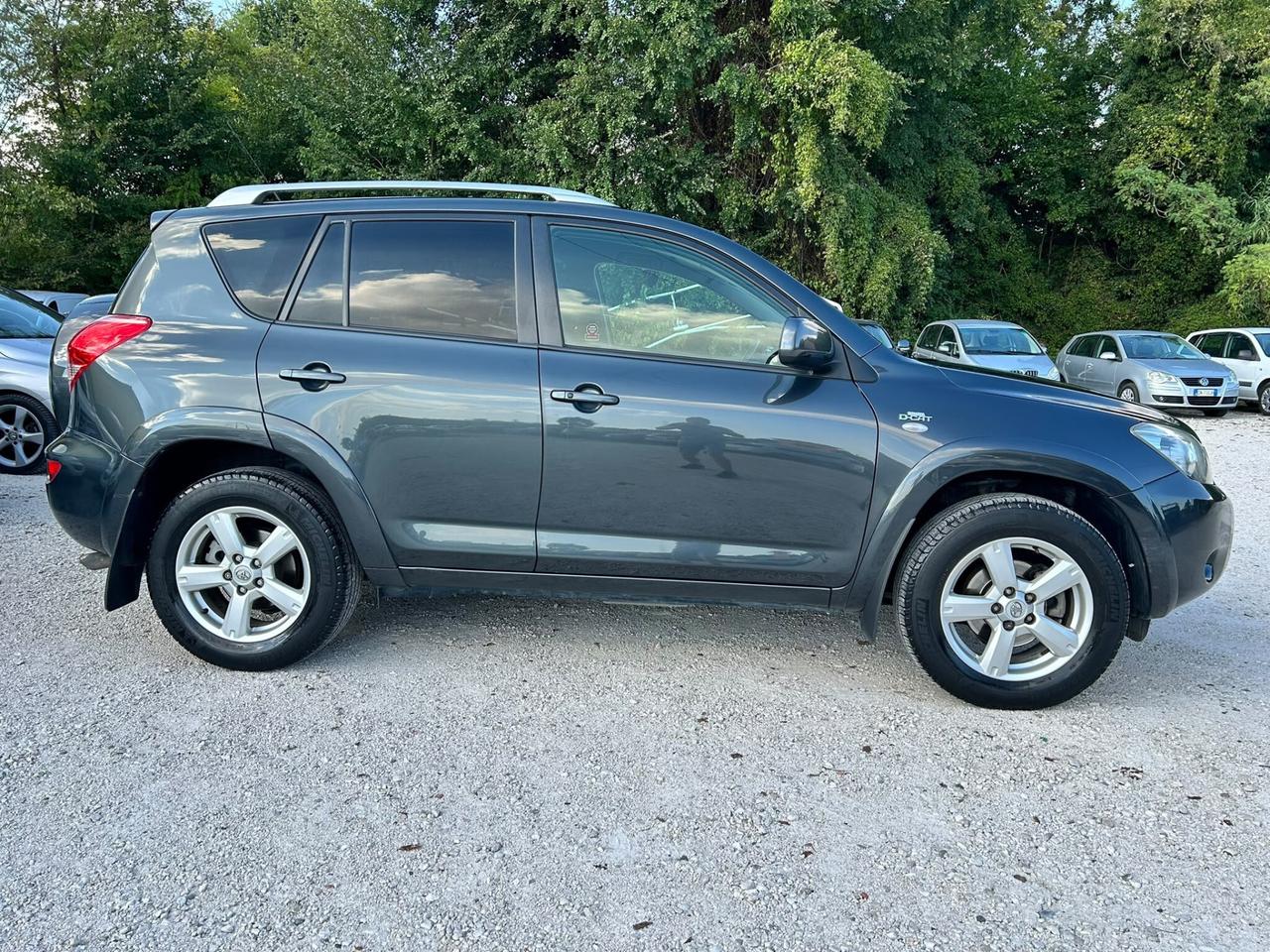 TOYOTA RAV4 2.2 D-CAT UNICO PROP. LUXURY TOP