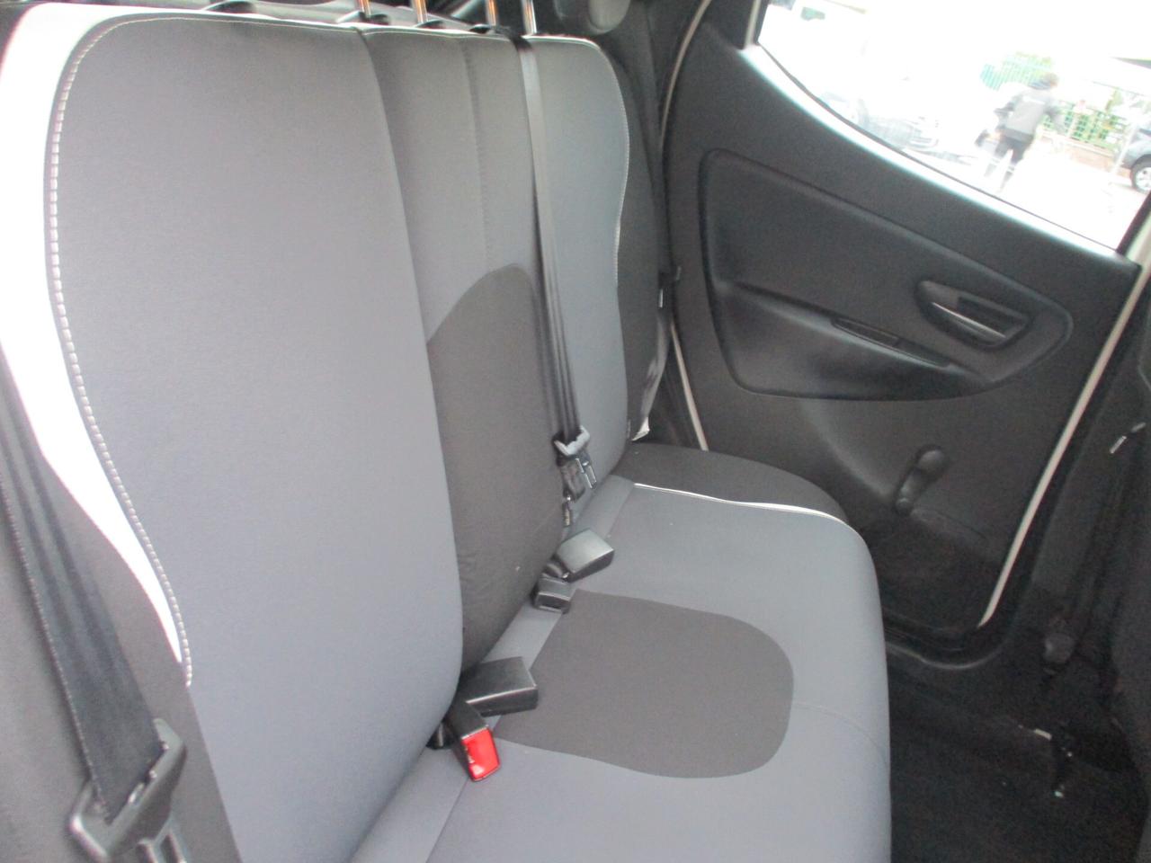 Lancia Ypsilon 1.2 ECOCHIC GPL DI SERIE ELEFANTINO