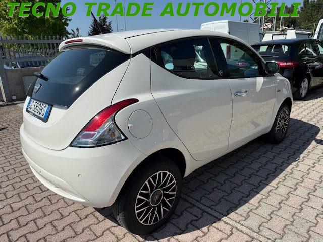 LANCIA Ypsilon 0.9 TwinAir Metano Ecochic Gold