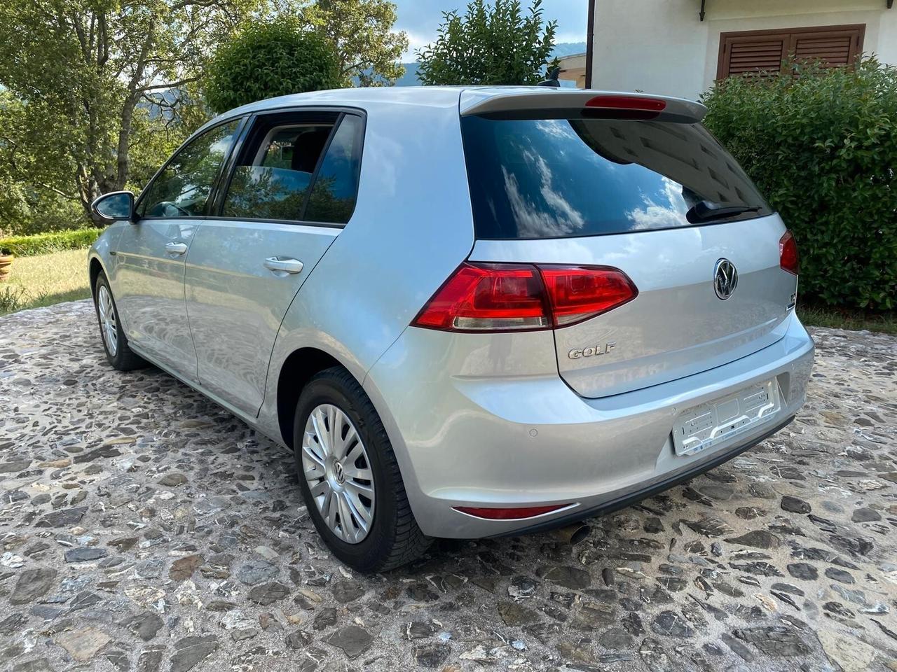 Volkswagen Golf LOUNGE1.6 TDI 110 CV