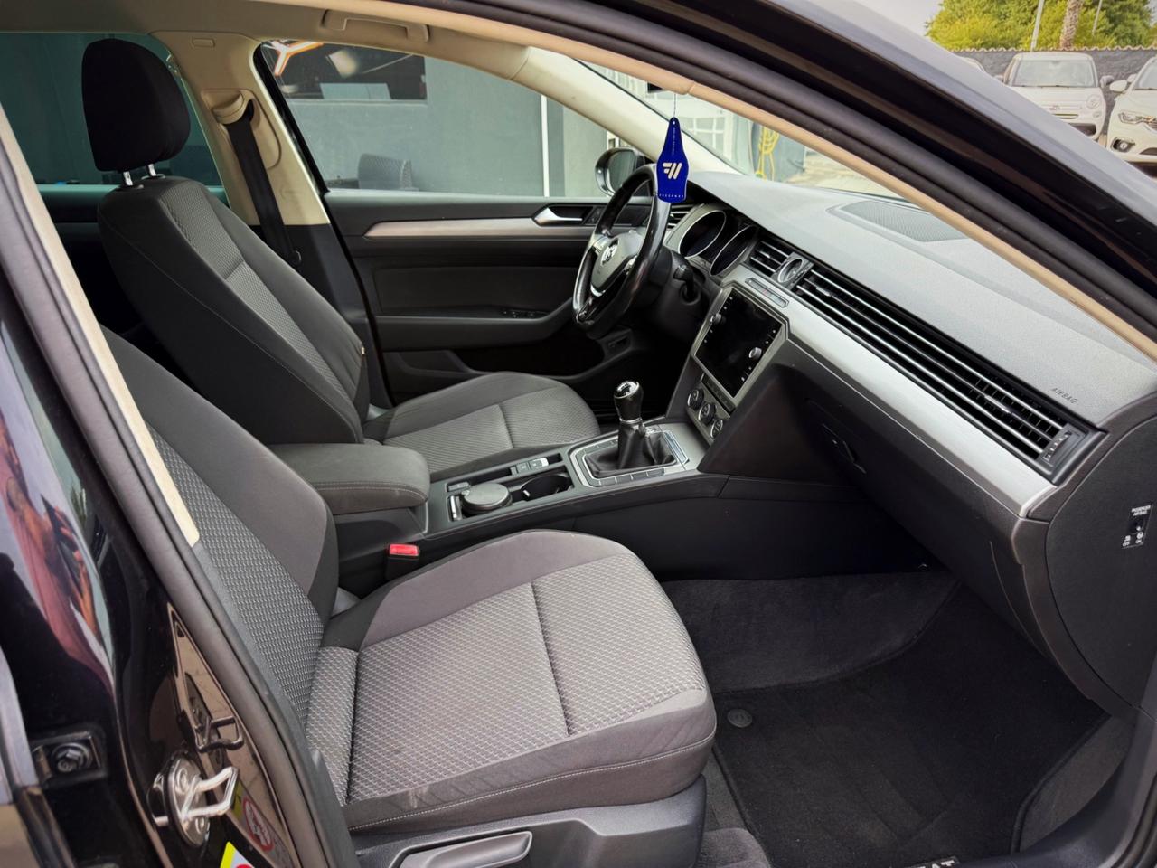 Volkswagen Passat Variant 1.6 TDI Trendline BlueMotion Technology