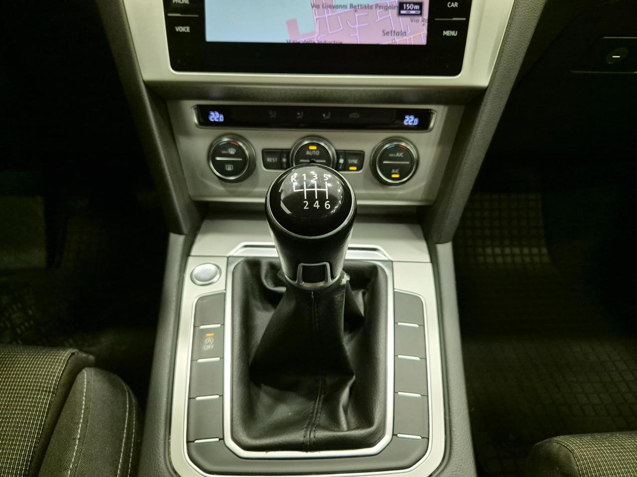 Volkswagen Passat Variant 1.6 TDI Trendline 120cv - Sens. Park. - Bluetooth