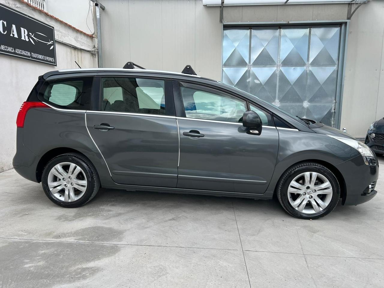 PEUGEOT 5008 1.6 HDi 115CV 2013!!! ALLURE!!!