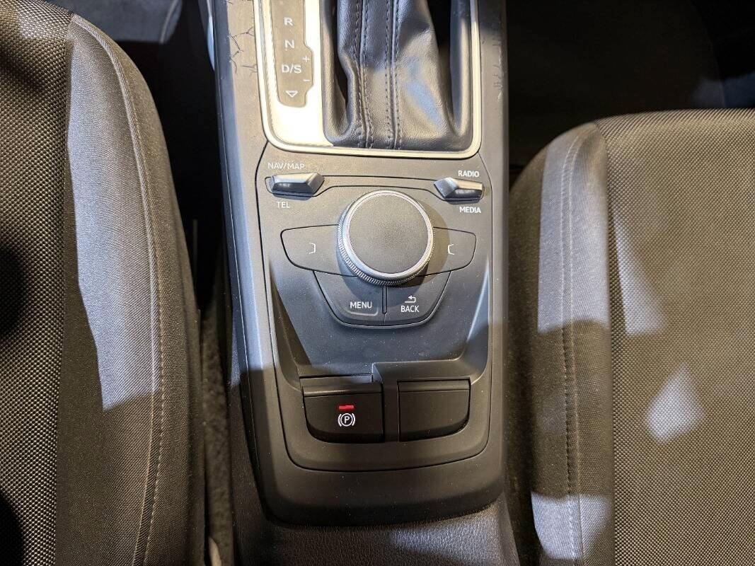 Audi Q2 30 TDI S tronic Business