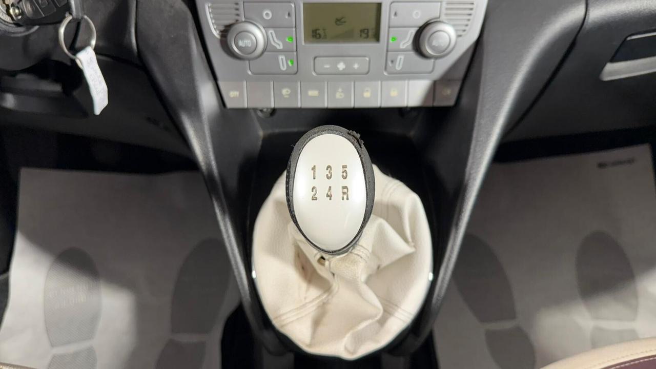 Lancia Ypsilon 1.2 Versus