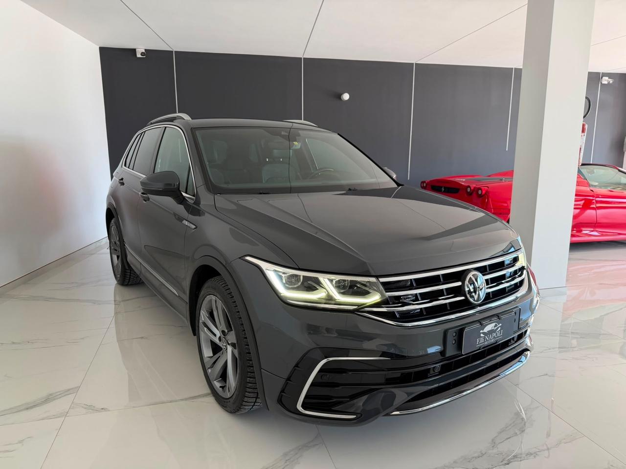 Volkswagen Tiguan 2.0 TDI 150 CV SCR DSG R-Line