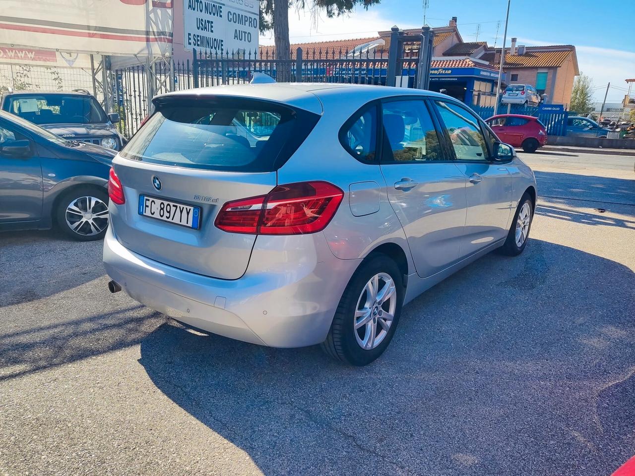 Bmw 2er Active Tourer 216d Luxury