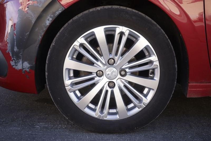 Peugeot 208 Peugeot 208 PureTech 82 5p. GPL Active Unicoproprietario