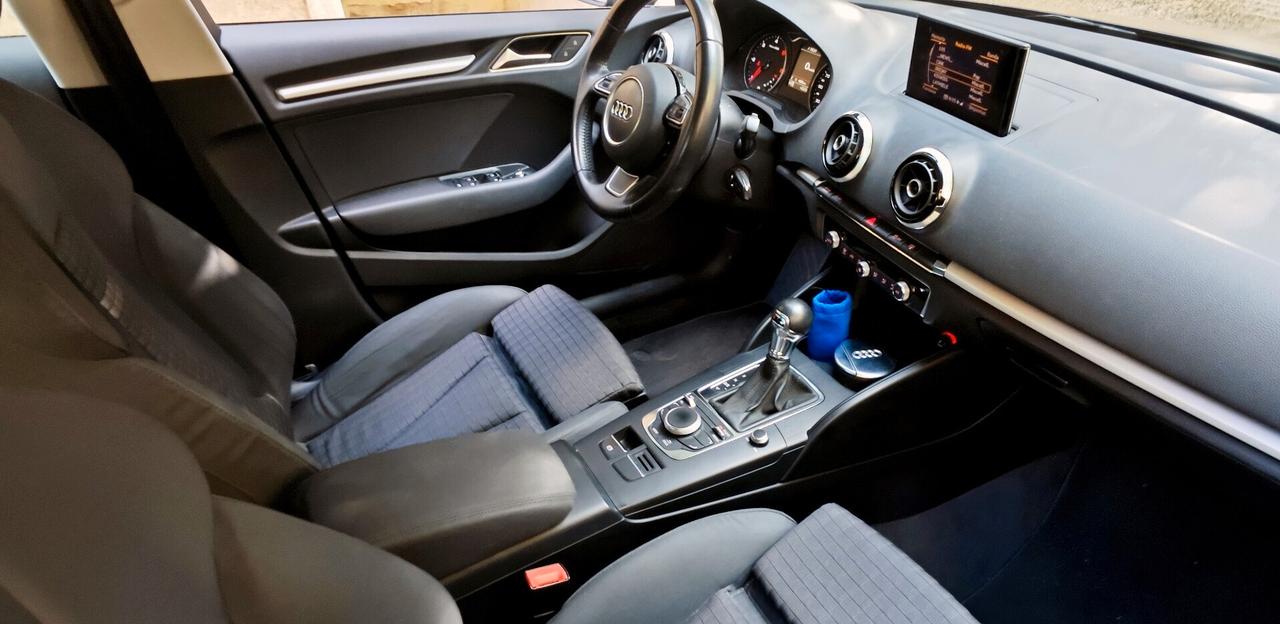 Audi A3 SPB 2.0 TDI 150 CV clean diesel Ambition