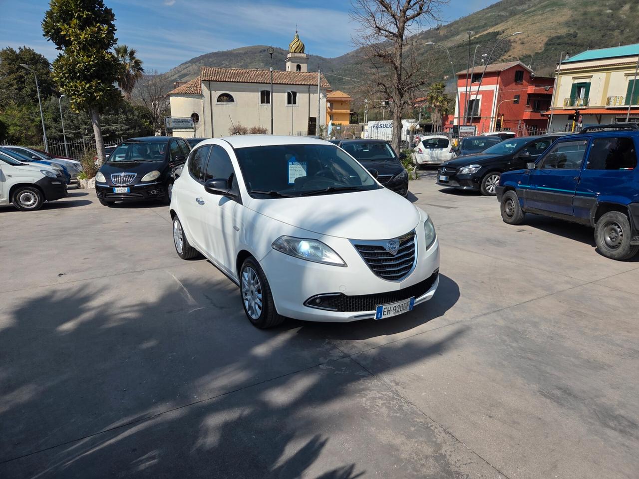 Lancia Ypsilon 1.2 69 CV 5 porte GPL Ecochic Silver