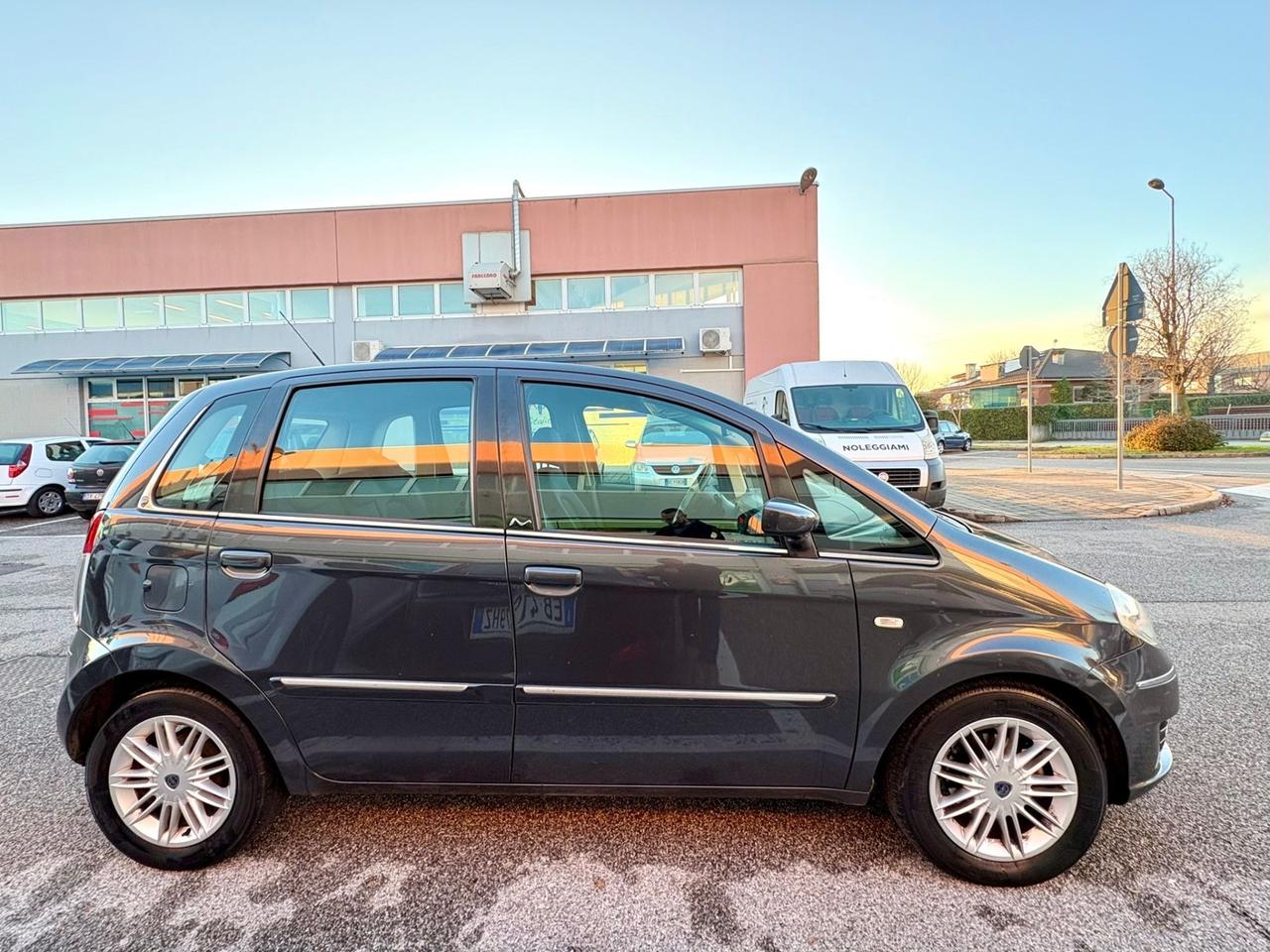 Lancia MUSA 1.4 16V Neopatentati