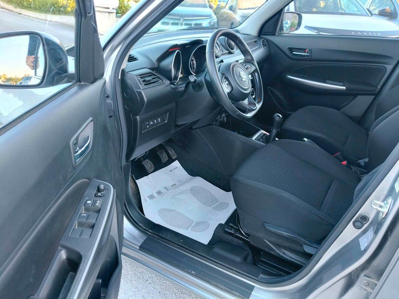Suzuki Swift 1.2 Hybrid Top