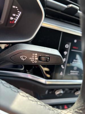 Audi Q3 35 1.5 tfsi Business s-tronic LED-APP CONNECT-18"