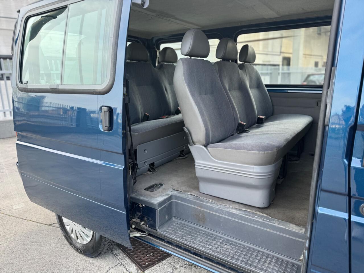 Ford Transit/Tourneo 2.5 TD/100CV PL 9 posti