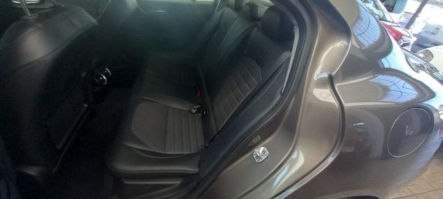 ALFA ROMEO Giulia 2.2 Turbodiesel 180 CV Super MANUALE